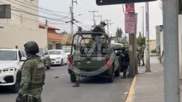 Fuerzas federales realizan dos cateos simultáneos en Puebla