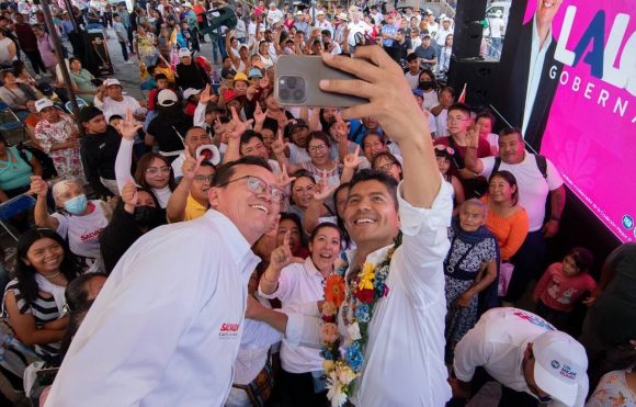 Asegura Lalo Rivera que resolverá el tema del relleno sanitario en la mixteca