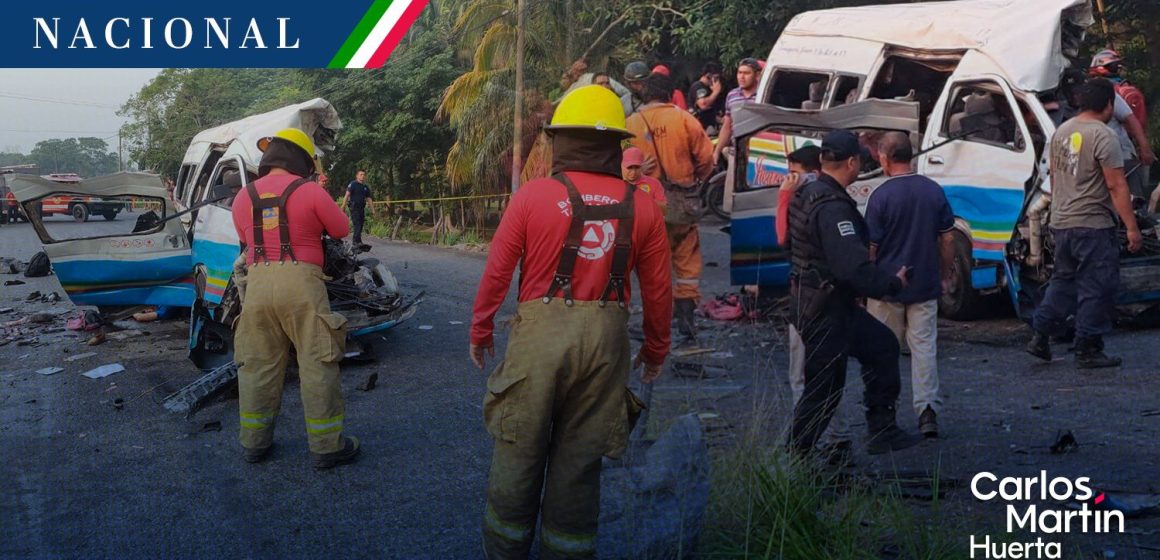 Choque deja once muertos en Cunduacán, Tabasco