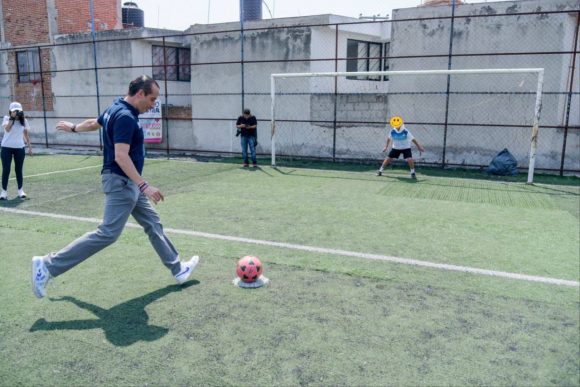 Mario Riestra y leyendas del Puebla presentan “Métele un gol a la drogadicción”