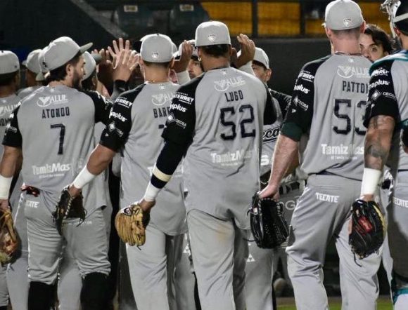 Los Olmecas sacaron la escoba y barrieron a los Pericos en el Hermanos Serdán