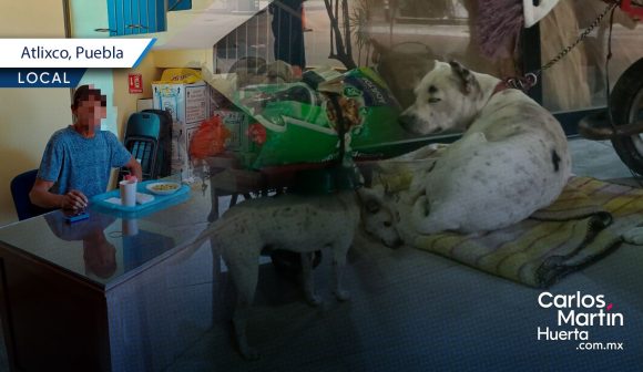 Rescatan a señor que buscaba atención médica para sus lomitos en Atlixco