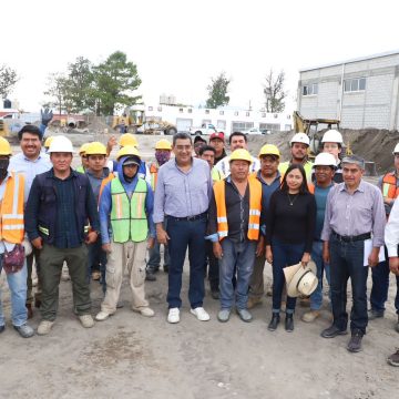 Gobernador supervisa unidad deportiva en San Juan Atenco
