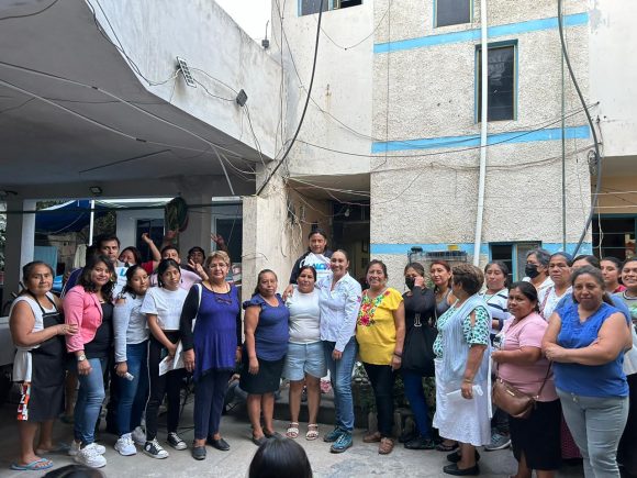Se reúnen habitantes de Arboledas de Amalucan con Xóchitl Zárate