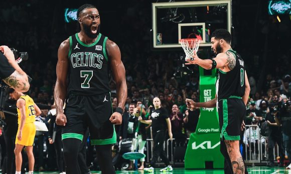 Los Celtics vencen a los Pacers y toman ventaja de dos juegos en la final del Este