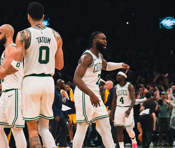 Los Celtics pegan primero en la serie por el título de la Conferencia Este