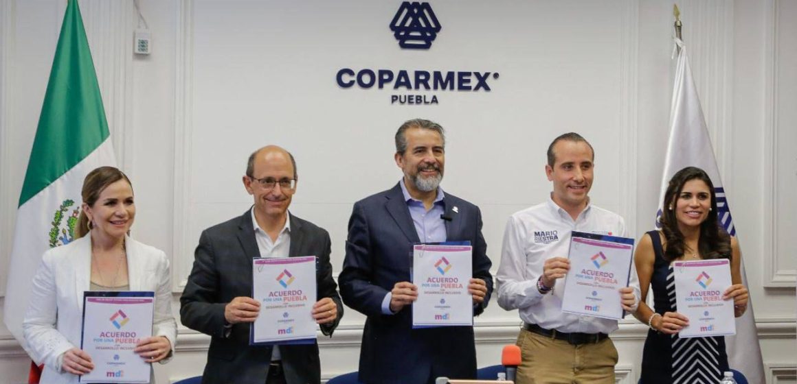 Mario Riestra firma acuerdo con Coparmex por una Puebla con desarrollo inclusivo
