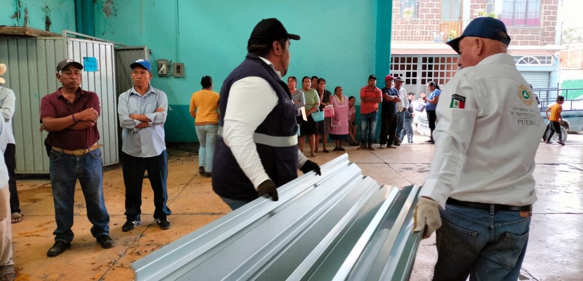 Atiende gobierno estatal a familias de Xochiltepec afectadas por tormenta tropical “Alberto”