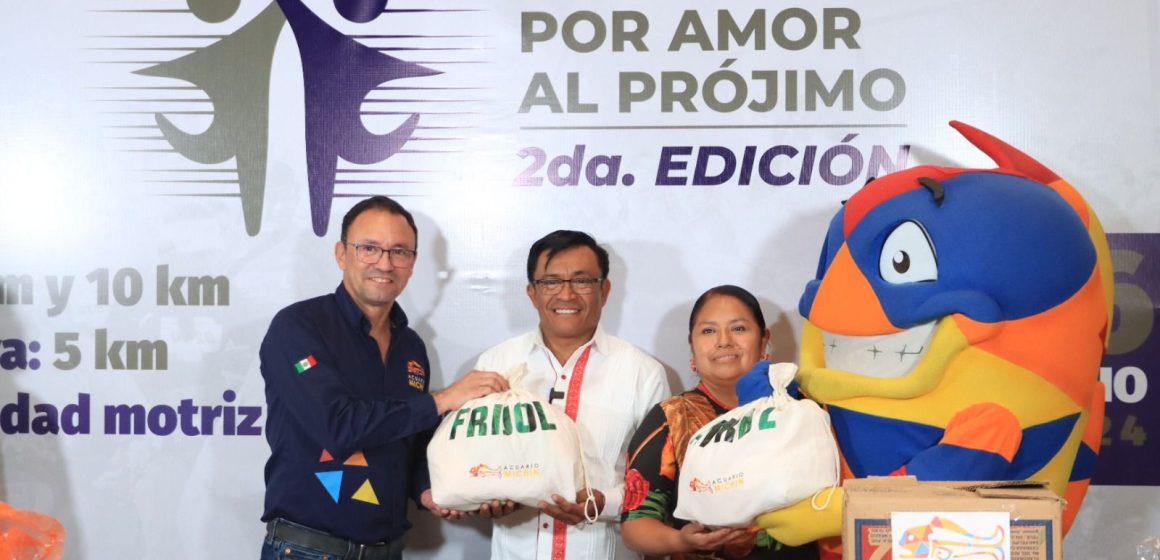 Recibe Congreso donativo de patrocinadores, INPODE y sindicalizados para carrera “Por Amor al Prójimo”