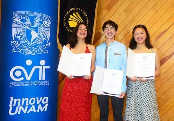 Alumnas de la UNAM purifican agua contaminada a través de radiación solar