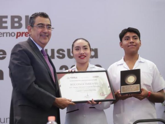 Se realiza “Ceremonia de Clausura de la Primera Generación de la Universidad de la Salud