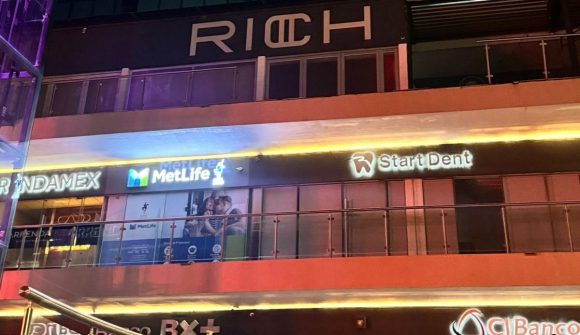 Antro Rich - San Luis Potosí Dos muertos y 15 heridos tras desplome de barandal en antro de San Luis Potosí