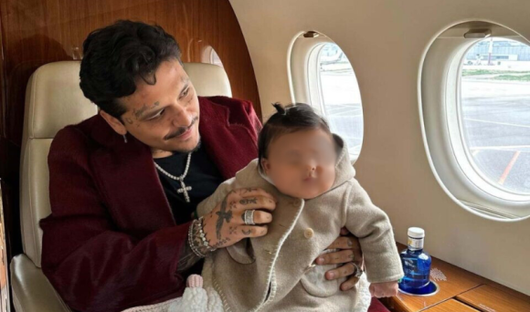 Christian Nodal celebra el Día del Padre con mensaje para su hija