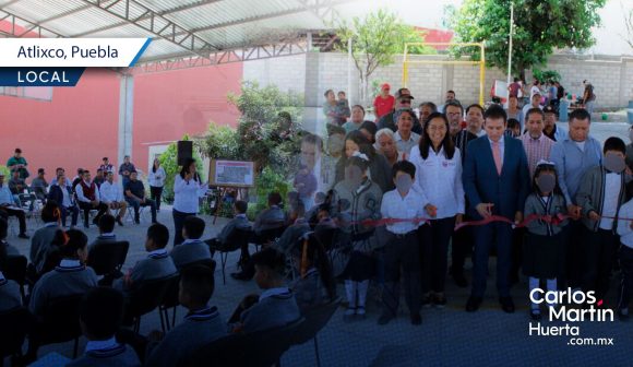 Entregan rehabilitación de espacios educativos en Atlixco
