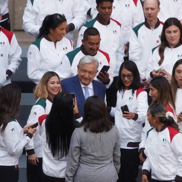 AMLO abandera delegación mexicana rumbo a Juegos Olímpicos París 2024