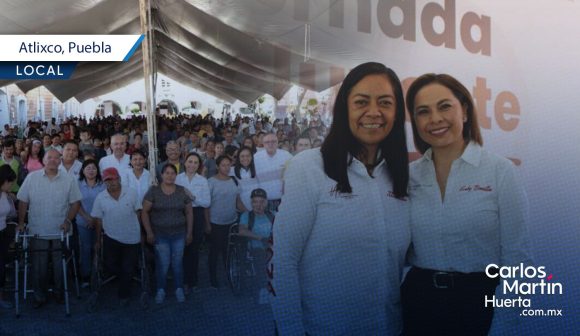 Gaby Bonilla y Ariadna Ayala entregan sillas de ruedas en Jornada Incluyente en Atlixco