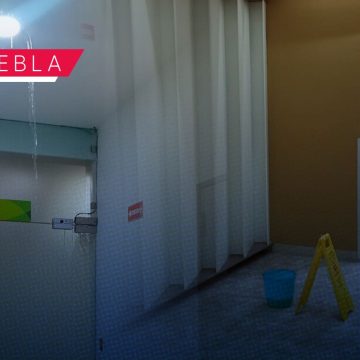 Hospital MAC Puebla sufre daños tras fuertes lluvias; entró agua hasta en los quirófanos