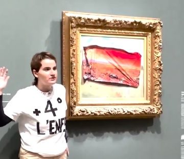 Detienen a activista que intervino cuadro de Monet en el Museo de Orsay