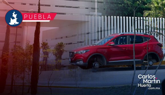 Roban las 4 llantas de camioneta frente a Hospital Ángeles