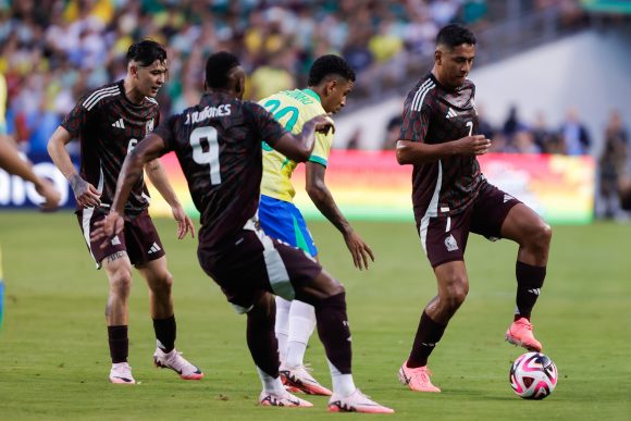 México pierde ante Brasil en amistoso rumbo a Copa América