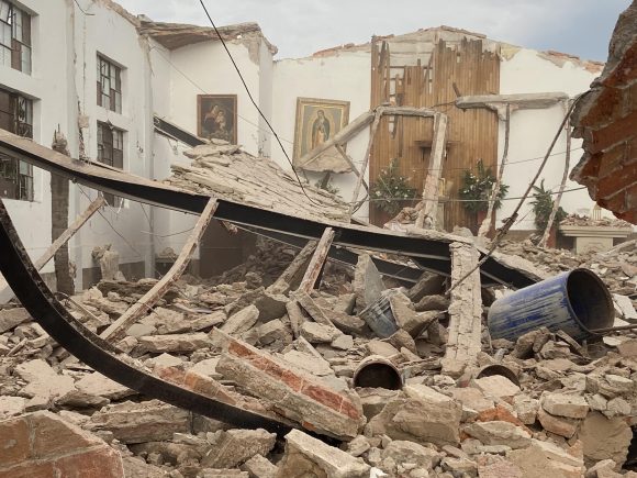 (VIDEO) Colapsa techo de templo en Tala, Jalisco