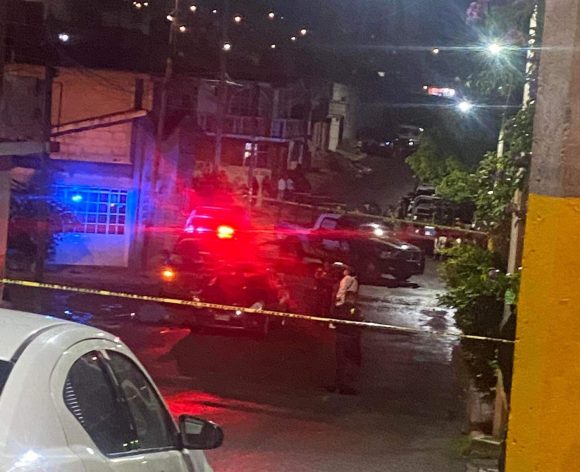 Frente a su familia asesinan a peleador profesional en la colonia Colosio