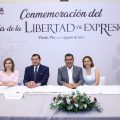 Reconoce Sergio Salomón y Alejandro Armenta papel de periodistas en Puebla