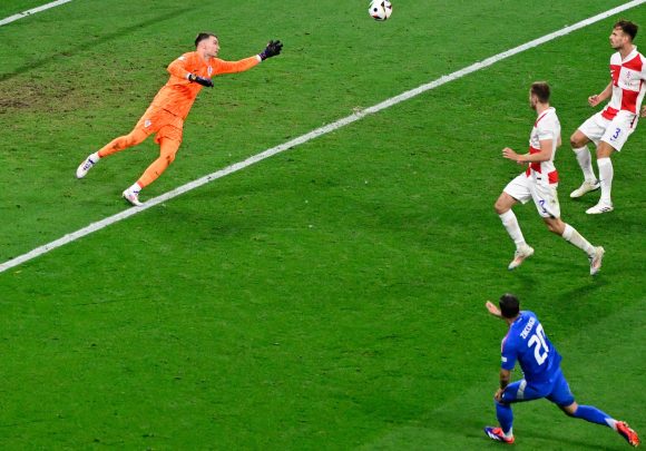 Con drama incluido, Italia rescató el empate ante Croacia y tiene el boleto a octavos