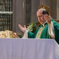 Arquidiócesis de Puebla, felicita a los padres en su día