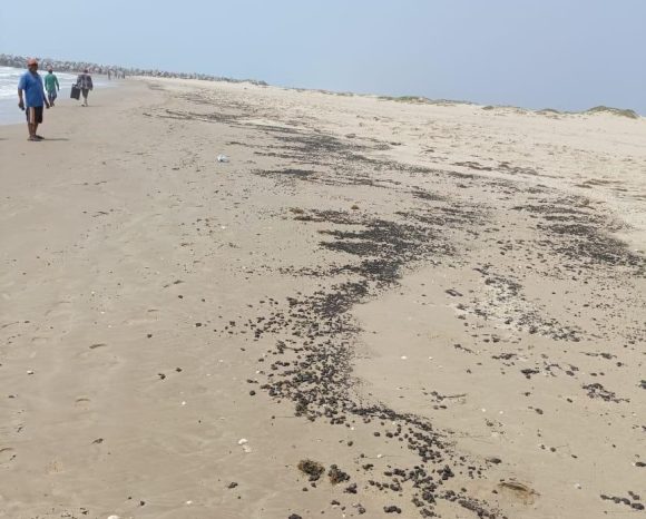 Confirma Profepa derrame de hidrocarburos en playas de Tamaulipas