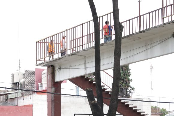 Habrá cierre sobre bulevar 5 de Mayo por retiro de puente peatonal