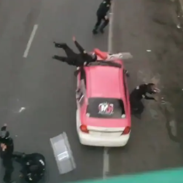  Taxista atropella a policías de la CDMX durante manifestación