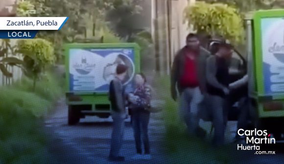 A mano armada, sujetos roban camioneta en Zacatlán