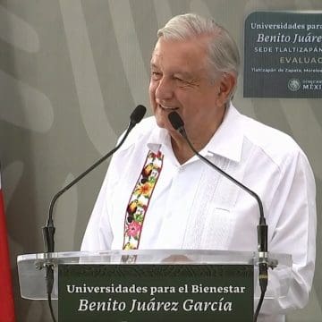 AMLO reconoce que se quedó “corto” en apoyos para educación