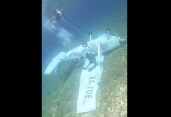 Avioneta Cozumel (VIDEO) Avioneta se desploma en aguas de Cozumel