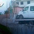 Hallan vehículos robados tras cateo en bodega de Xiutetelco