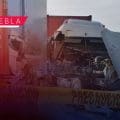 Tractocamión y tráiler protagonizan accidente en la Autopista México-Puebla