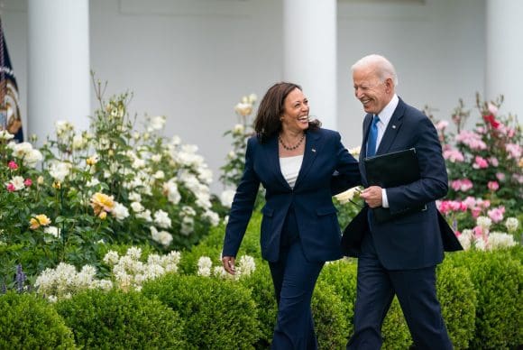 Biden respalda a Kamala Harris para que sea la candidata demócrata a la presidencia de EU