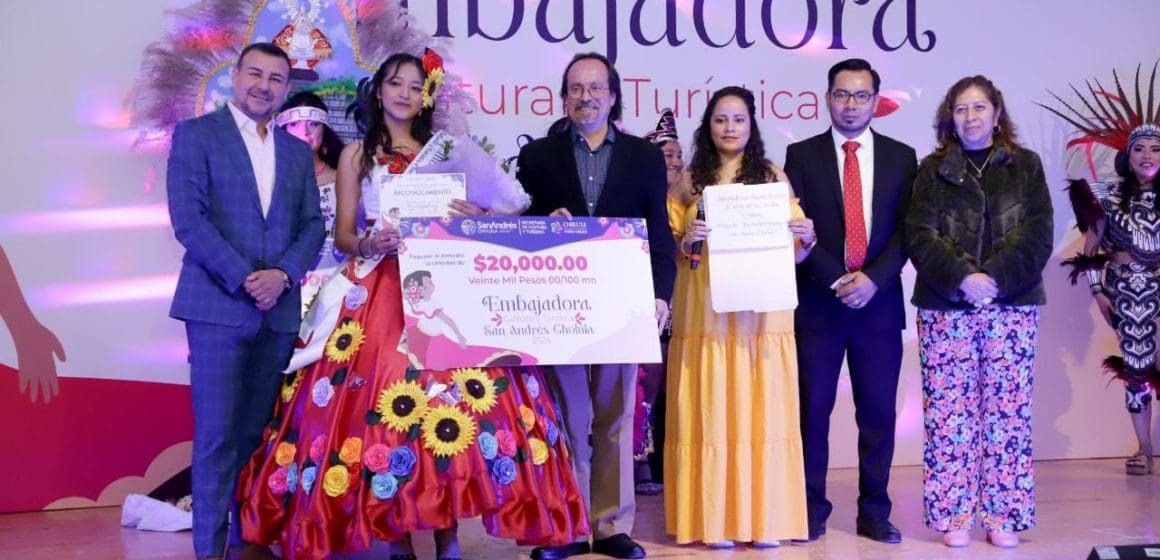 Premian a la embajadora cultural y turística de San Andrés Cholula