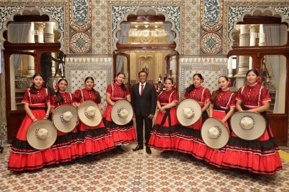 Entrega Congreso del Estado reconocimientos a escaramuzas poblanas