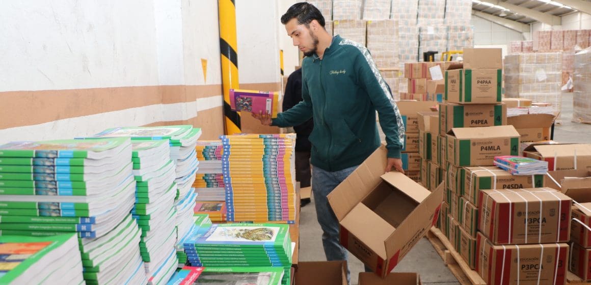 Inicia SEP distribución de más de 300 mil libros de texto gratuitos
