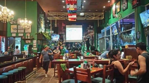 McCarthy’s Irish Pub sale en defensa de su fundador Enrique Arturo N