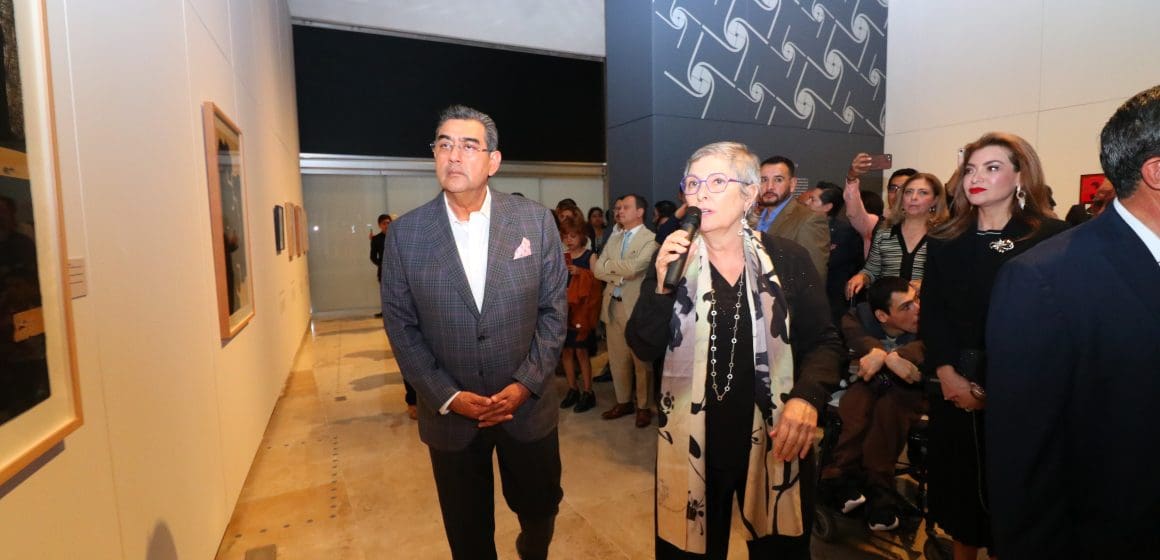 Inaugura Sergio Salomón exposición internacional “Monocromo. Evocaciones sobre el Barroco”