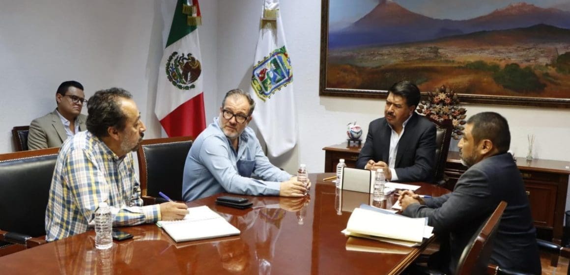 Clausuran cementera Cruz Azul de Tecamachalco; autoridades abren mesa de dialogo