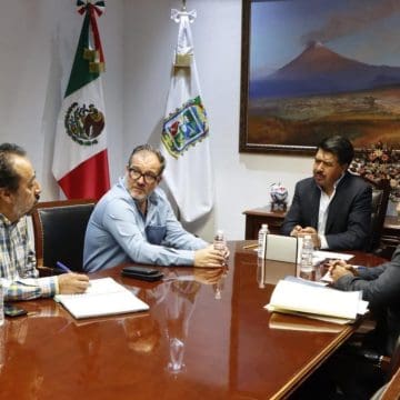 Clausuran cementera Cruz Azul de Tecamachalco; autoridades abren mesa de dialogo