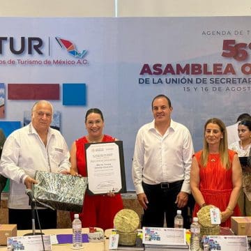 Secretaría de Turismo recibe reconocimiento federal por fortalecimiento en la entidad poblana