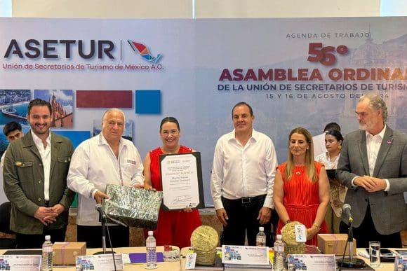 Secretaría de Turismo recibe reconocimiento federal por fortalecimiento en la entidad poblana
