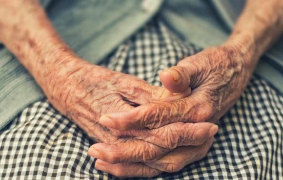 El 70% de adultos mayores con enfermedades crónicas
