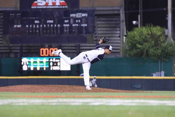 Los Tecos blanquearon a los Sultanes y se colocan a un triunfo de empatar la serie en el Norte