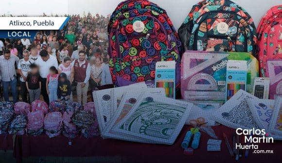 Entregan más de 5 mil kits escolares a estudiantes en Atlixco